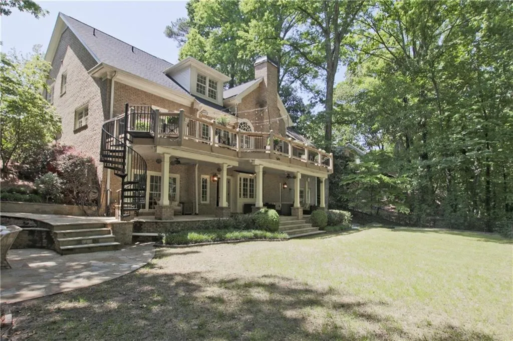 4463 Jett Road Nw, Atlanta, Georgia 30327, 6 Bedrooms Bedrooms, ,5 BathroomsBathrooms,Residential,Sold,4463 Jett Road Nw,5840572