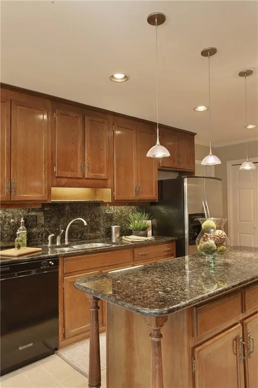 505 Riverhill Drive, Sandy Springs, Georgia 30328, 4 Bedrooms Bedrooms, ,3 BathroomsBathrooms,Residential,Sold,505 Riverhill Drive,5819149