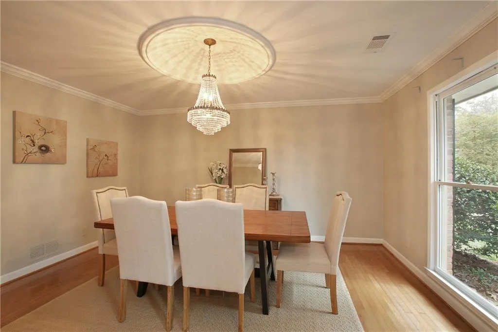 505 Riverhill Drive, Sandy Springs, Georgia 30328, 4 Bedrooms Bedrooms, ,3 BathroomsBathrooms,Residential,Sold,505 Riverhill Drive,5819149