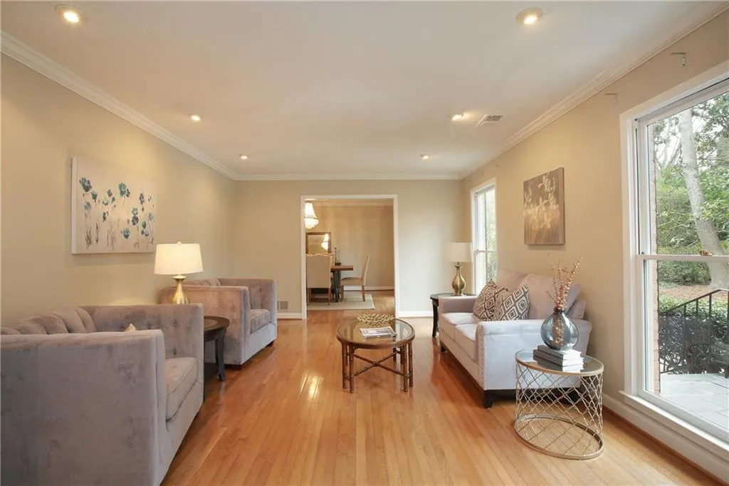 505 Riverhill Drive, Sandy Springs, Georgia 30328, 4 Bedrooms Bedrooms, ,3 BathroomsBathrooms,Residential,Sold,505 Riverhill Drive,5819149