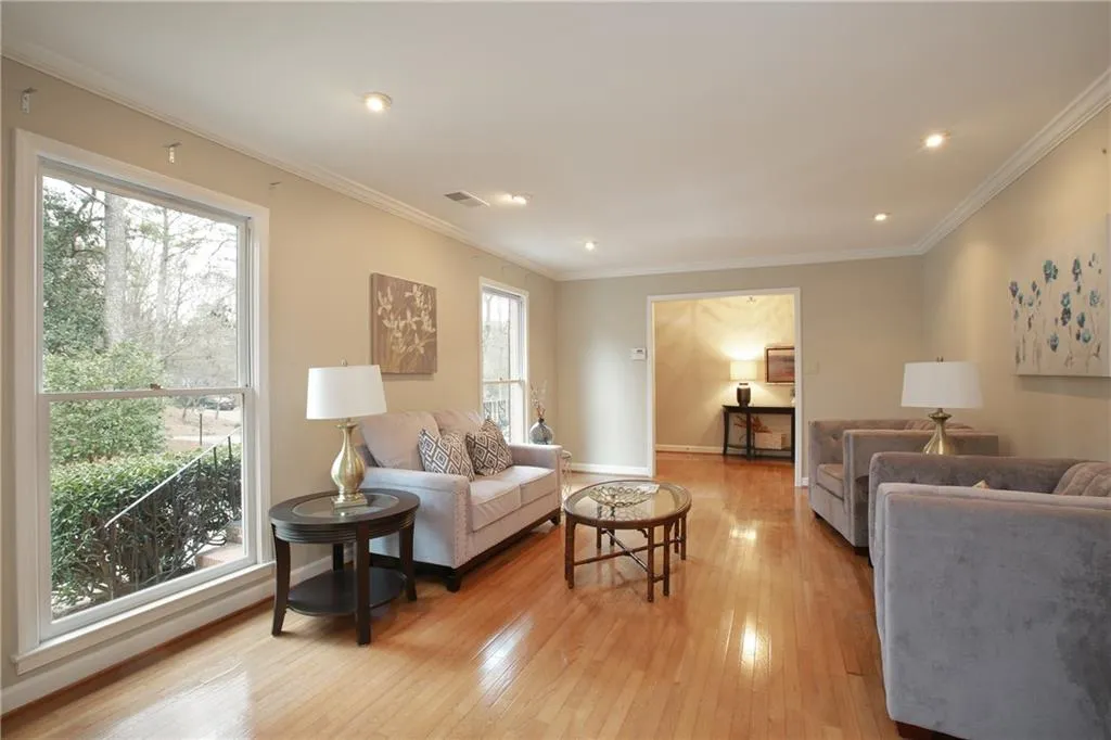 505 Riverhill Drive, Sandy Springs, Georgia 30328, 4 Bedrooms Bedrooms, ,3 BathroomsBathrooms,Residential,Sold,505 Riverhill Drive,5819149