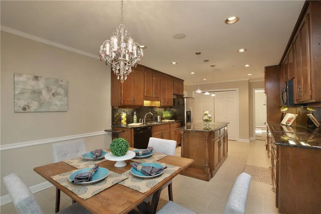 505 Riverhill Drive, Sandy Springs, Georgia 30328, 4 Bedrooms Bedrooms, ,3 BathroomsBathrooms,Residential,Sold,505 Riverhill Drive,5819149