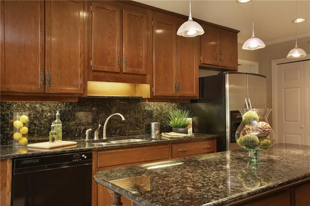 505 Riverhill Drive, Sandy Springs, Georgia 30328, 4 Bedrooms Bedrooms, ,3 BathroomsBathrooms,Residential,Sold,505 Riverhill Drive,5819149