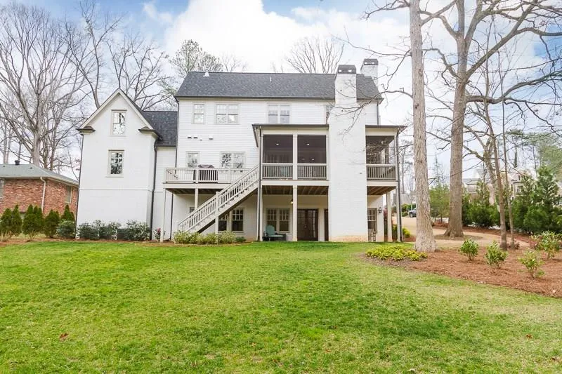 165 Pine Lake Drive, Sandy Springs, Georgia 30327, 6 Bedrooms Bedrooms, ,6 BathroomsBathrooms,Residential,Sold,165 Pine Lake Drive,5810792