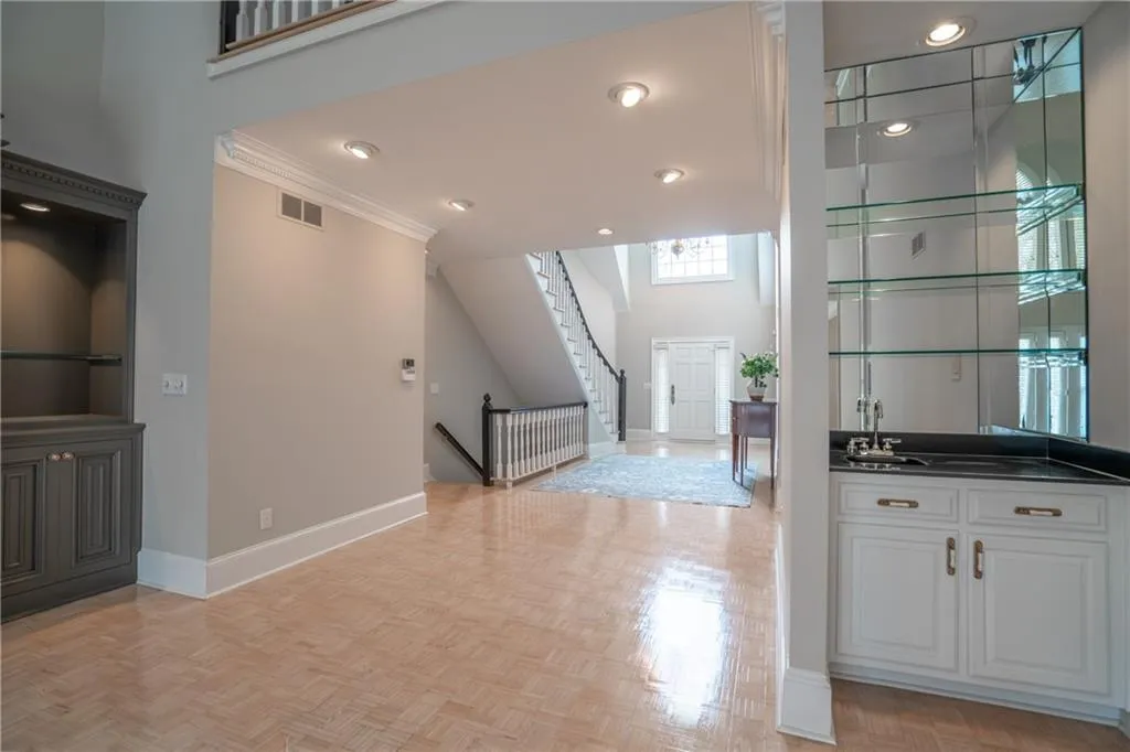 145 Barnard Place, Sandy Springs, Georgia 30328, 5 Bedrooms Bedrooms, ,4 BathroomsBathrooms,Residential,Sold,145 Barnard Place,6655870