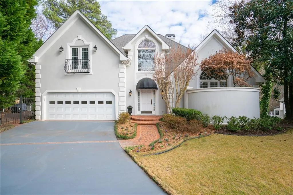 145 Barnard Place, Sandy Springs, Georgia 30328, 5 Bedrooms Bedrooms, ,4 BathroomsBathrooms,Residential,Sold,145 Barnard Place,6655870