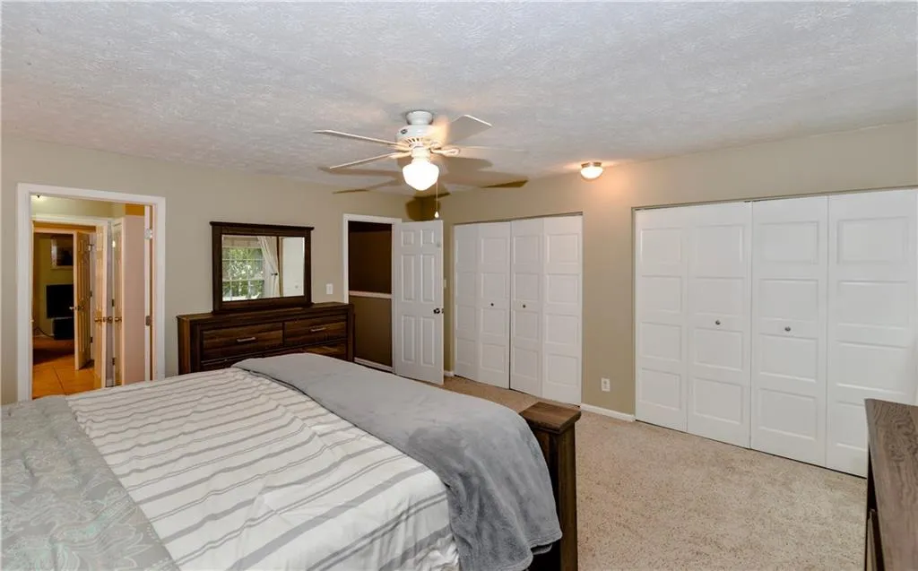 5410 Chemin De Vie, Sandy Springs, Georgia 30342, 2 Bedrooms Bedrooms, ,2 BathroomsBathrooms,Residential,Sold,5410 Chemin De Vie,6052669