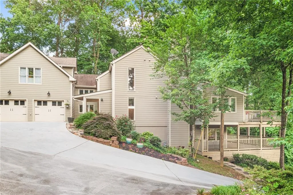 1265 Old Woodbine Road, Atlanta, Georgia 30319, 4 Bedrooms Bedrooms, ,3 BathroomsBathrooms,Residential,Sold,1265 Old Woodbine Road,6556326