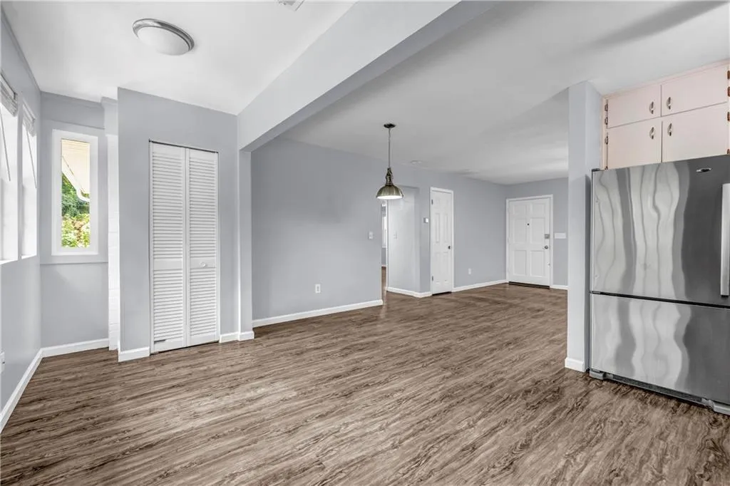 2941 Caldwell Road Ne Unit B1, Brookhaven, Georgia 30319, 2 Bedrooms Bedrooms, ,1 BathroomBathrooms,Residential,For Sale,2941 Caldwell Road Ne Unit B1,7642986