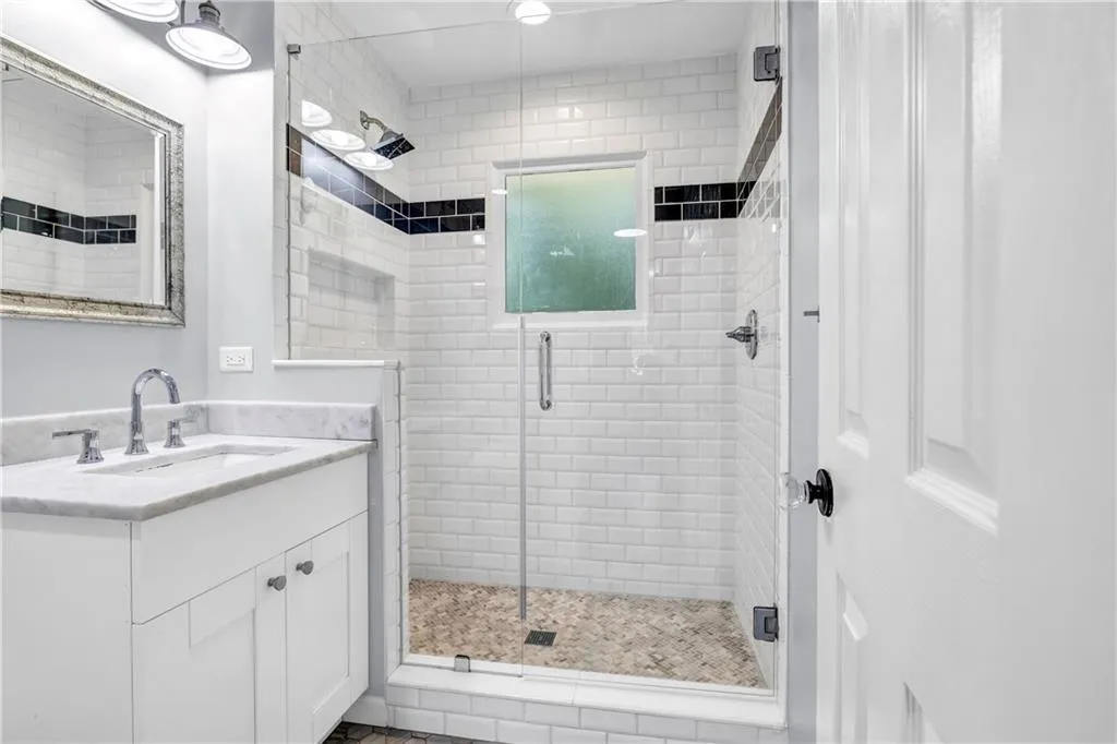 2941 Caldwell Road Ne Unit B1, Brookhaven, Georgia 30319, 2 Bedrooms Bedrooms, ,1 BathroomBathrooms,Residential,For Sale,2941 Caldwell Road Ne Unit B1,7642986