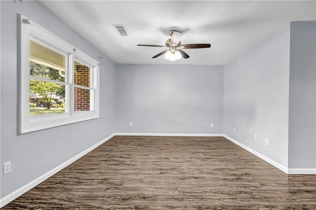 2941 Caldwell Road Ne Unit B1, Brookhaven, Georgia 30319, 2 Bedrooms Bedrooms, ,1 BathroomBathrooms,Residential,For Sale,2941 Caldwell Road Ne Unit B1,7642986
