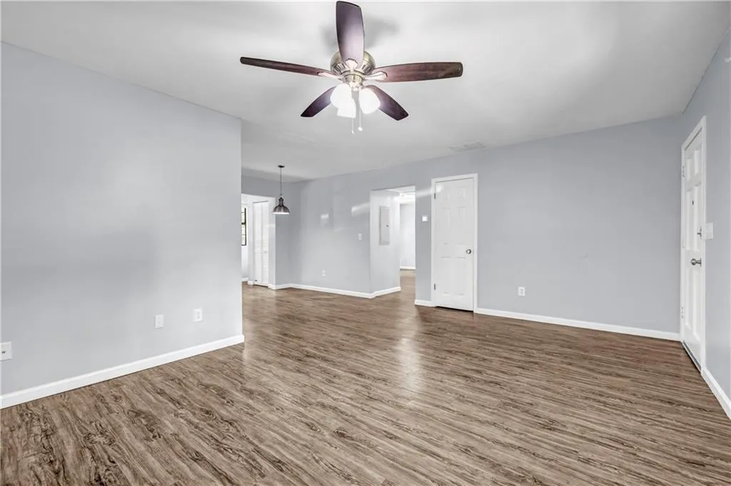2941 Caldwell Road Ne Unit B1, Brookhaven, Georgia 30319, 2 Bedrooms Bedrooms, ,1 BathroomBathrooms,Residential,For Sale,2941 Caldwell Road Ne Unit B1,7642986