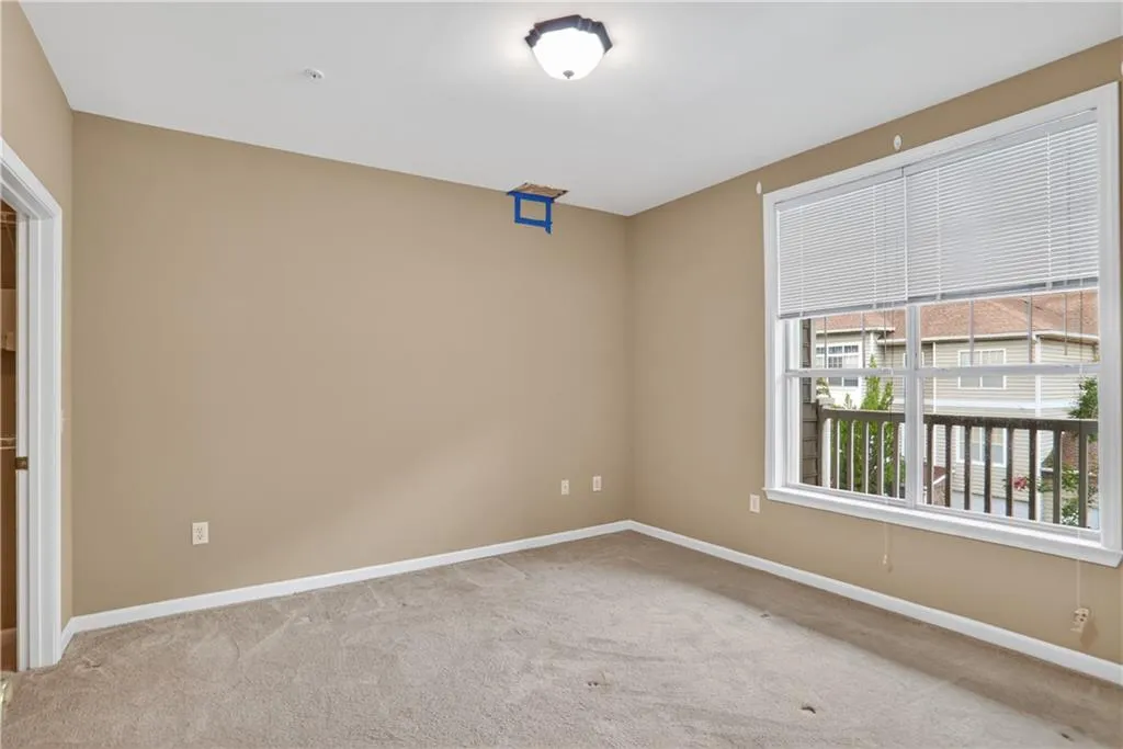 2700 Pine Tree Road N Unit 1318, Atlanta, Georgia 30324, 2 Bedrooms Bedrooms, ,2 BathroomsBathrooms,Residential,For Sale,2700 Pine Tree Road N Unit 1318,7626512