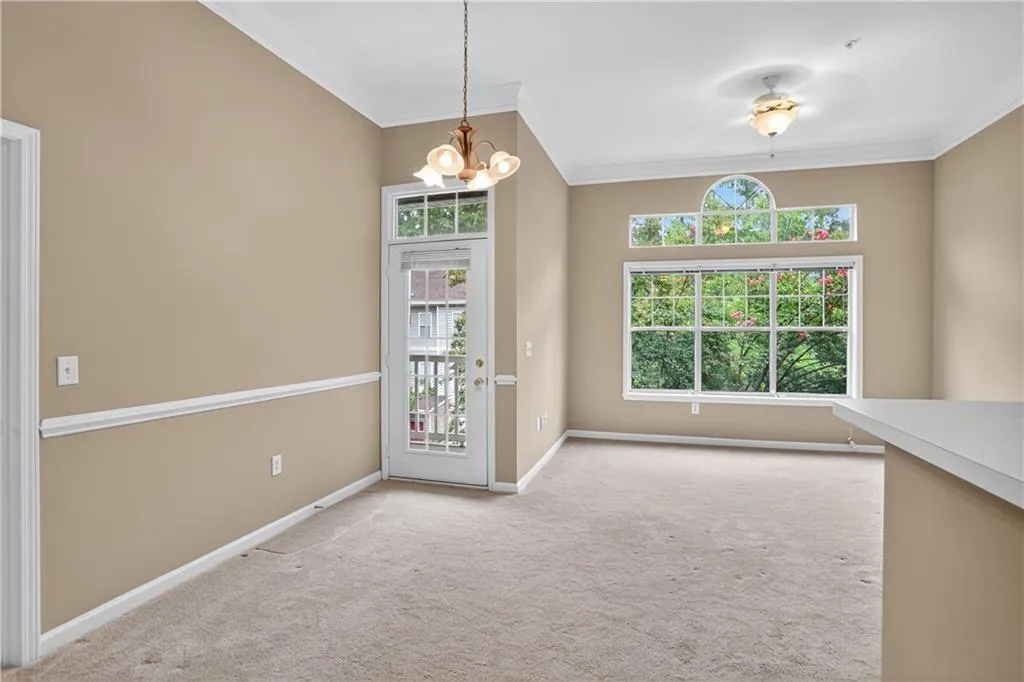 2700 Pine Tree Road N Unit 1318, Atlanta, Georgia 30324, 2 Bedrooms Bedrooms, ,2 BathroomsBathrooms,Residential,For Sale,2700 Pine Tree Road N Unit 1318,7626512