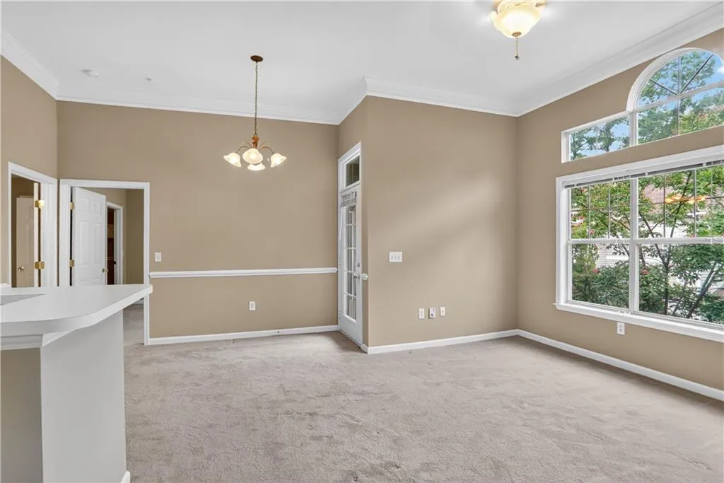 2700 Pine Tree Road N Unit 1318, Atlanta, Georgia 30324, 2 Bedrooms Bedrooms, ,2 BathroomsBathrooms,Residential,For Sale,2700 Pine Tree Road N Unit 1318,7626512