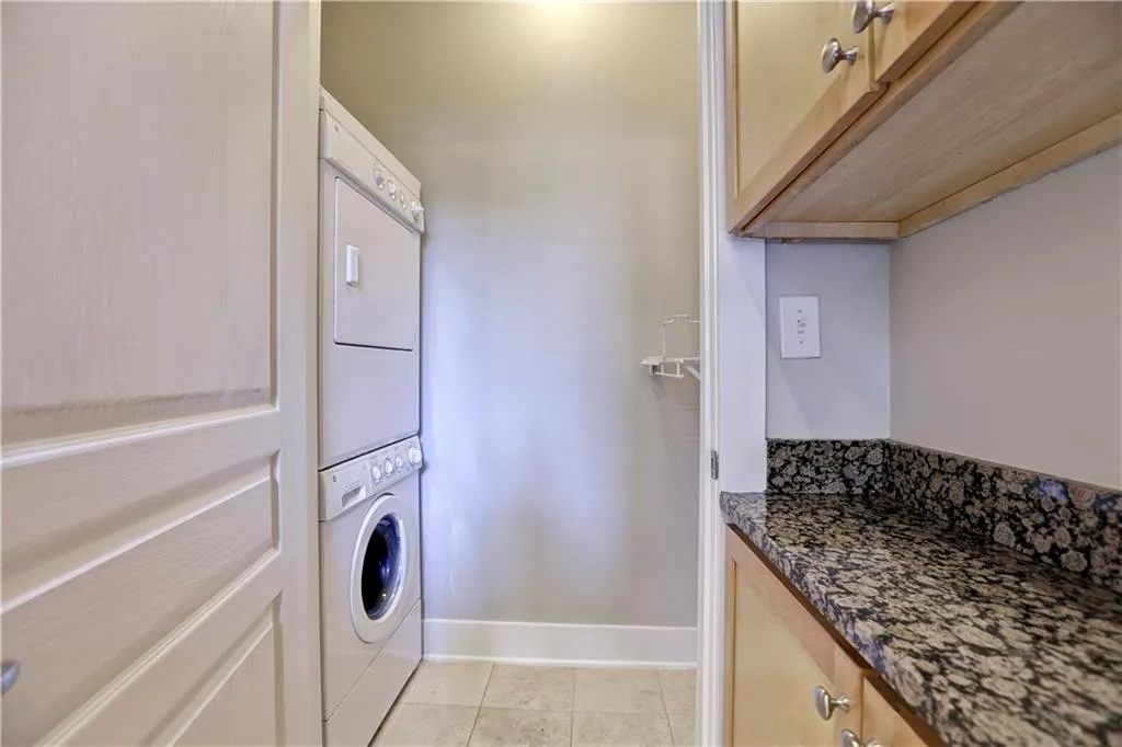 799 Hammond Drive Unit 415, Atlanta, Georgia 30328, 2 Bedrooms Bedrooms, ,2 BathroomsBathrooms,Residential,Sold,799 Hammond Drive Unit 415,5709142