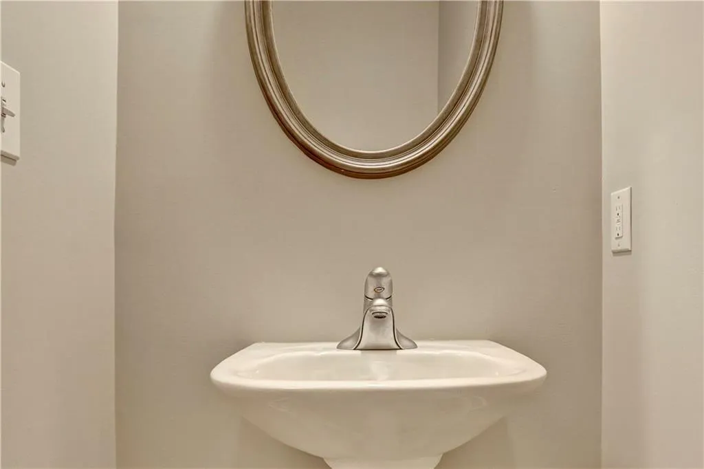 799 Hammond Drive Unit 415, Atlanta, Georgia 30328, 2 Bedrooms Bedrooms, ,2 BathroomsBathrooms,Residential,Sold,799 Hammond Drive Unit 415,5709142