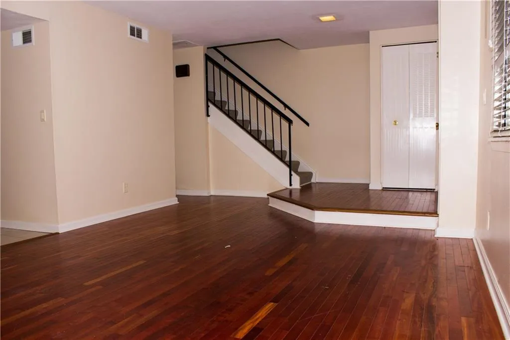 7310 Cardigan Circle, Atlanta, Georgia 30328, 3 Bedrooms Bedrooms, ,2 BathroomsBathrooms,Residential,Sold,7310 Cardigan Circle,5737197