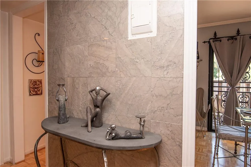 5656 Kingsport Drive Unit 6, Sandy Springs, Georgia 30342, 2 Bedrooms Bedrooms, ,1 BathroomBathrooms,Residential,Sold,5656 Kingsport Drive Unit 6,6634213