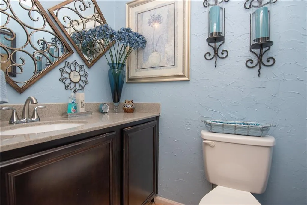 5656 Kingsport Drive Unit 6, Sandy Springs, Georgia 30342, 2 Bedrooms Bedrooms, ,1 BathroomBathrooms,Residential,Sold,5656 Kingsport Drive Unit 6,6634213