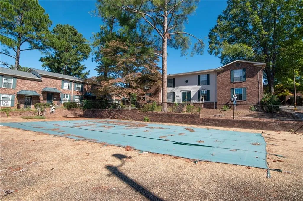 5656 Kingsport Drive Unit 6, Sandy Springs, Georgia 30342, 2 Bedrooms Bedrooms, ,1 BathroomBathrooms,Residential,Sold,5656 Kingsport Drive Unit 6,6634213