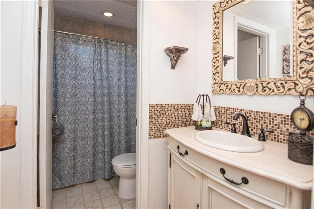 5656 Kingsport Drive Unit 6, Sandy Springs, Georgia 30342, 2 Bedrooms Bedrooms, ,1 BathroomBathrooms,Residential,Sold,5656 Kingsport Drive Unit 6,6634213