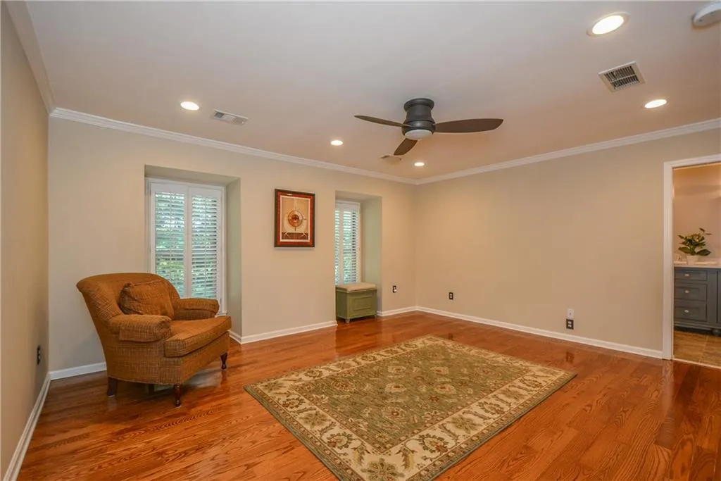 203 The South Chace, Sandy Springs, Georgia 30328, 3 Bedrooms Bedrooms, ,2 BathroomsBathrooms,Residential,Sold,203 The South Chace,6609930