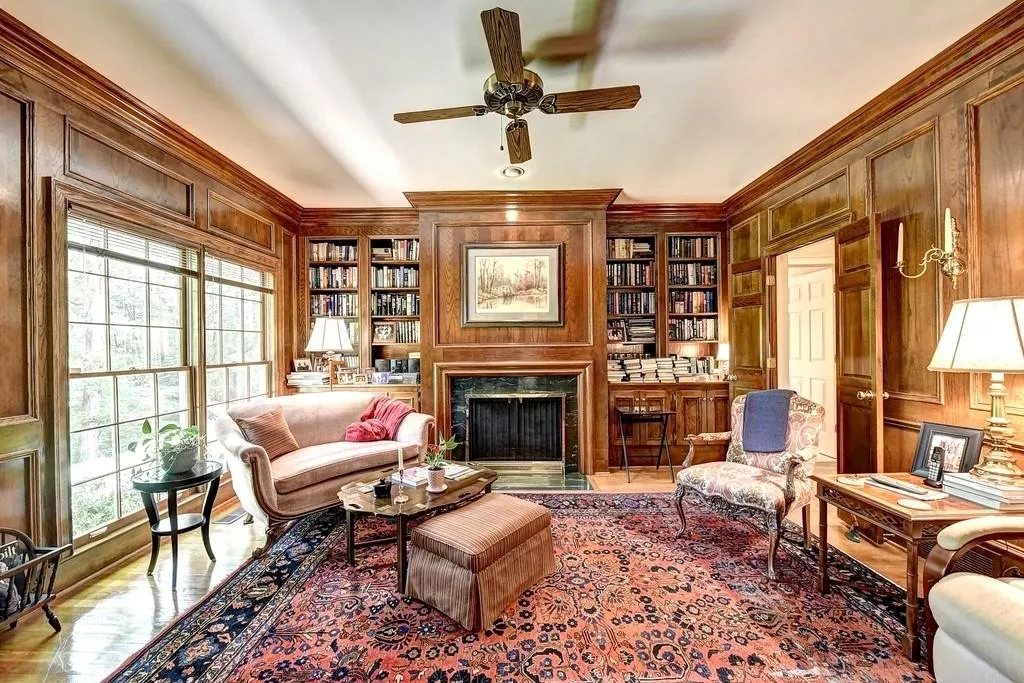 9080 Huntcliff Trace, Sandy Springs, Georgia 30350, 4 Bedrooms Bedrooms, ,4 BathroomsBathrooms,Residential,Sold,9080 Huntcliff Trace,6556023