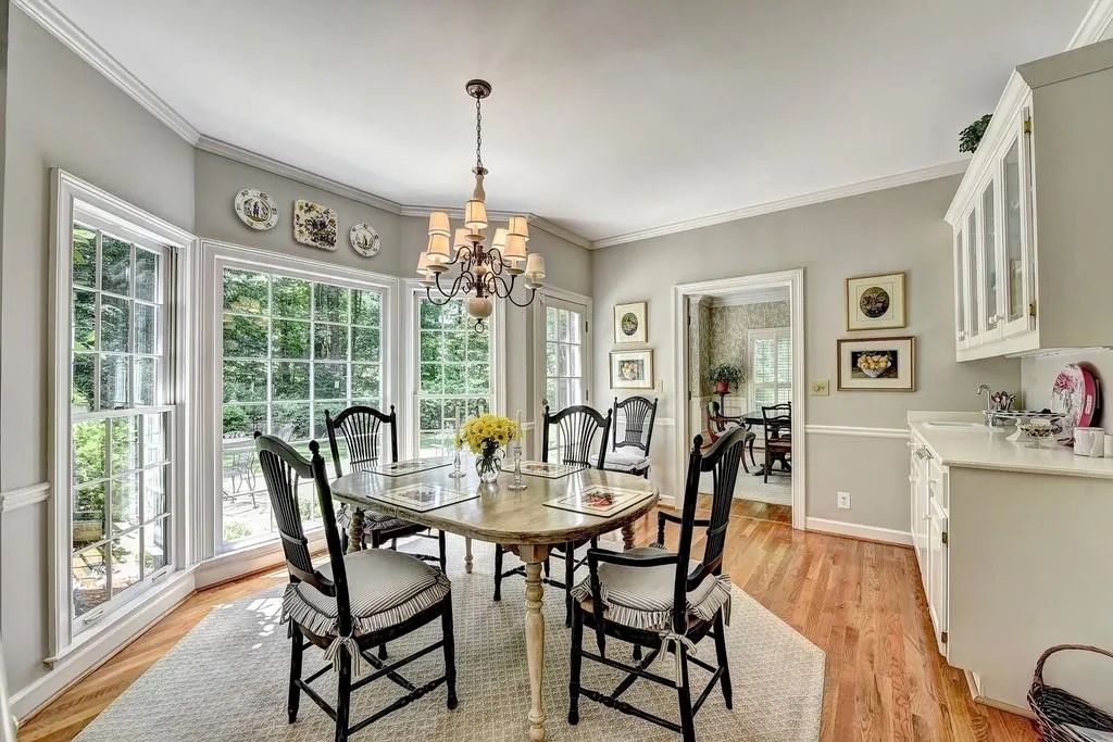 9080 Huntcliff Trace, Sandy Springs, Georgia 30350, 4 Bedrooms Bedrooms, ,4 BathroomsBathrooms,Residential,Sold,9080 Huntcliff Trace,6556023