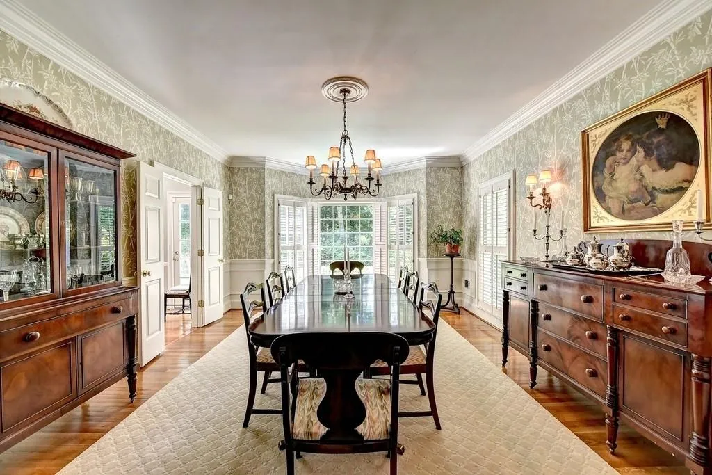 9080 Huntcliff Trace, Sandy Springs, Georgia 30350, 4 Bedrooms Bedrooms, ,4 BathroomsBathrooms,Residential,Sold,9080 Huntcliff Trace,6556023