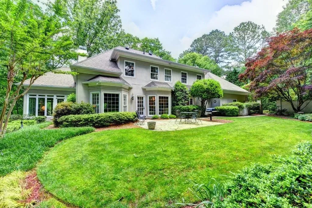 9080 Huntcliff Trace, Sandy Springs, Georgia 30350, 4 Bedrooms Bedrooms, ,4 BathroomsBathrooms,Residential,Sold,9080 Huntcliff Trace,6556023