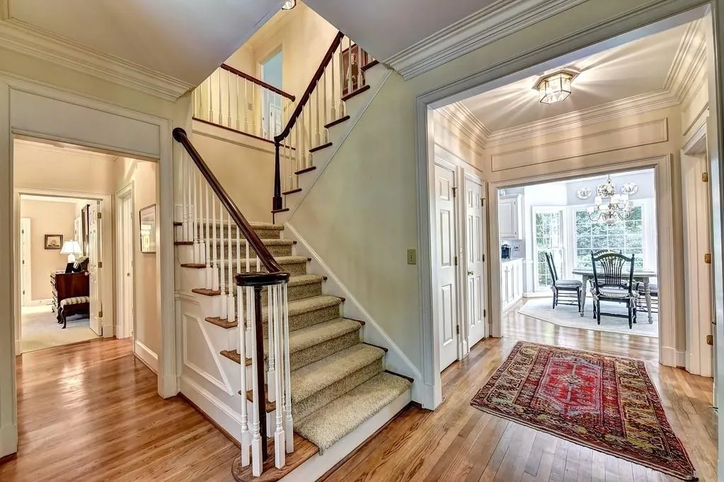9080 Huntcliff Trace, Sandy Springs, Georgia 30350, 4 Bedrooms Bedrooms, ,4 BathroomsBathrooms,Residential,Sold,9080 Huntcliff Trace,6556023