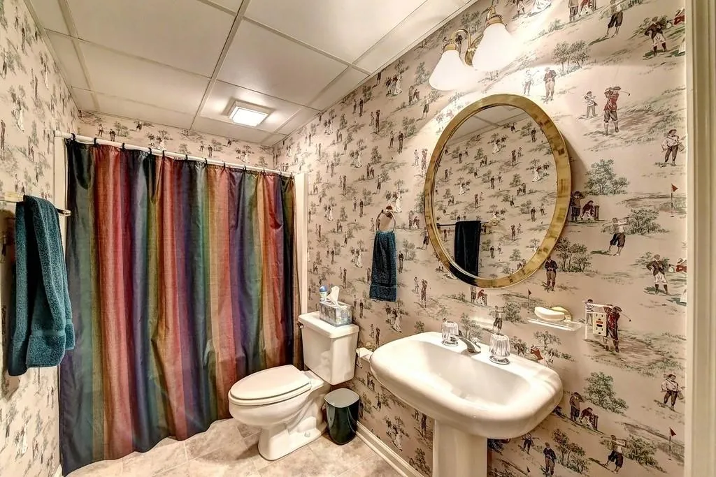 9080 Huntcliff Trace, Sandy Springs, Georgia 30350, 4 Bedrooms Bedrooms, ,4 BathroomsBathrooms,Residential,Sold,9080 Huntcliff Trace,6556023