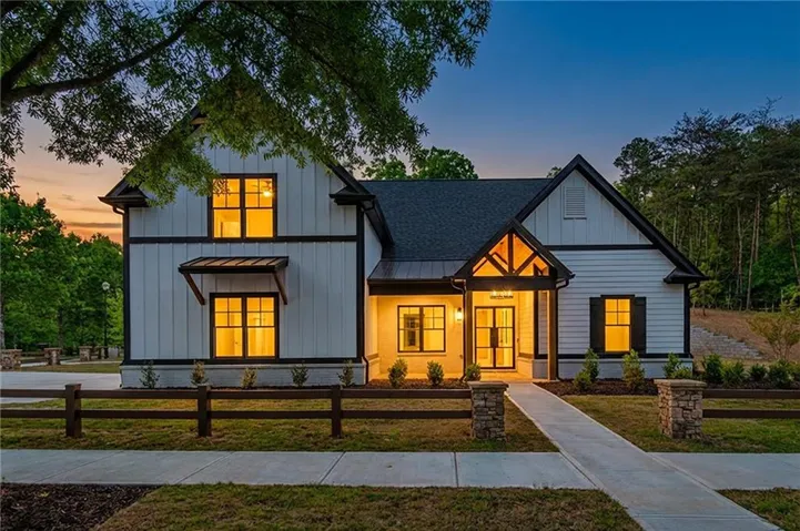 6004 Hemingway Lane, Gainesville, Georgia 30506
