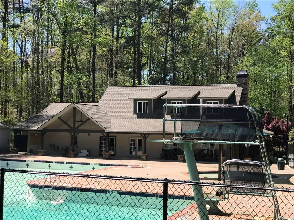 200 Hunters Trace Lane, Sandy Springs, Georgia 30328, 5 Bedrooms Bedrooms, ,3 BathroomsBathrooms,Residential,Sold,200 Hunters Trace Lane,5980345