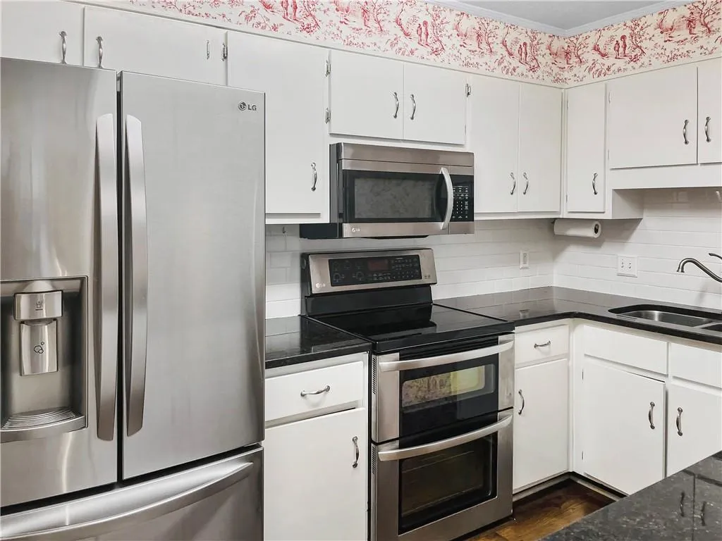475 Mount Vernon Highway Unit 204a, Sandy Springs, Georgia 30328, 2 Bedrooms Bedrooms, ,2 BathroomsBathrooms,Residential,Sold,475 Mount Vernon Highway Unit 204a,6976998