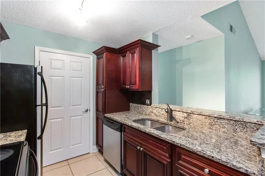 5302 Santa Fe Parkway, Atlanta, Georgia 30350, 3 Bedrooms Bedrooms, ,2 BathroomsBathrooms,Residential,Sold,5302 Santa Fe Parkway,6101825