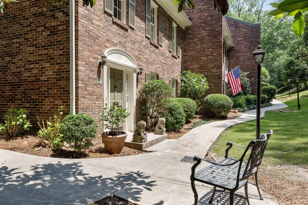 3050 Margaret Mitchell Drive Unit 50, Atlanta, Georgia 30327, 3 Bedrooms Bedrooms, ,2 BathroomsBathrooms,Residential,For Sale,3050 Margaret Mitchell Drive Unit 50,7634690