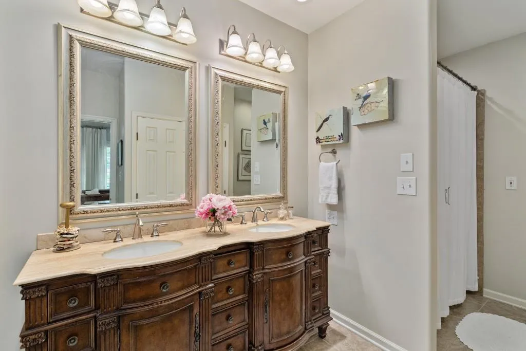 3050 Margaret Mitchell Drive Unit 50, Atlanta, Georgia 30327, 3 Bedrooms Bedrooms, ,2 BathroomsBathrooms,Residential,For Sale,3050 Margaret Mitchell Drive Unit 50,7634690