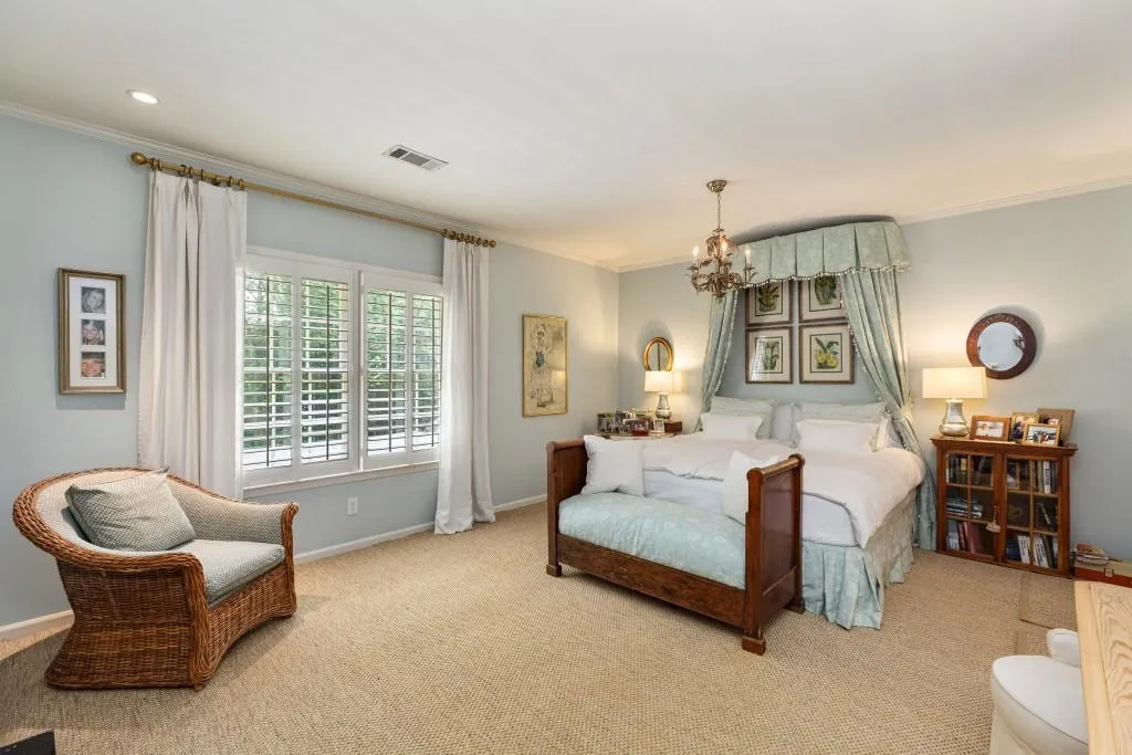 3050 Margaret Mitchell Drive Unit 50, Atlanta, Georgia 30327, 3 Bedrooms Bedrooms, ,2 BathroomsBathrooms,Residential,For Sale,3050 Margaret Mitchell Drive Unit 50,7634690