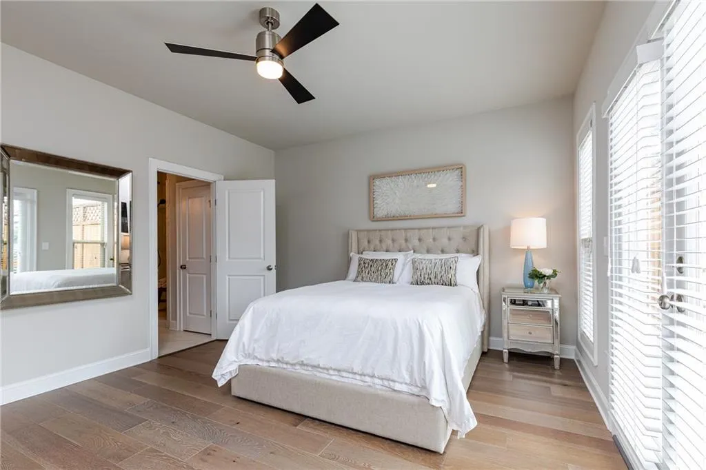 4259 Deming Circle, Sandy Springs, Georgia 30342, 2 Bedrooms Bedrooms, ,3 BathroomsBathrooms,Residential,Sold,4259 Deming Circle,6764757