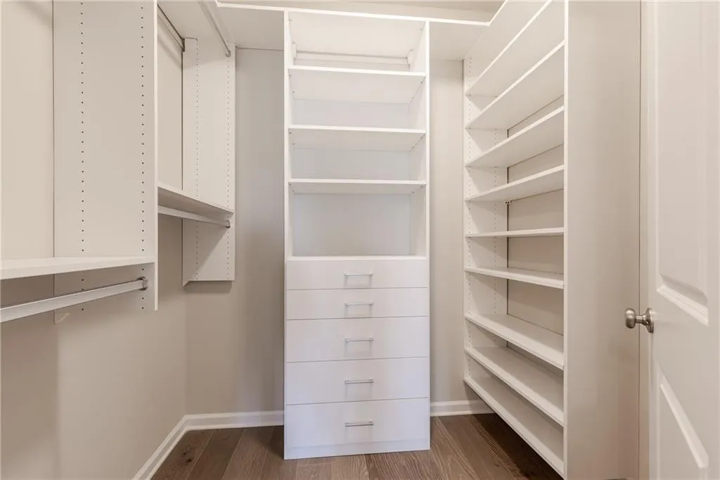 4259 Deming Circle, Sandy Springs, Georgia 30342, 2 Bedrooms Bedrooms, ,3 BathroomsBathrooms,Residential,Sold,4259 Deming Circle,6764757