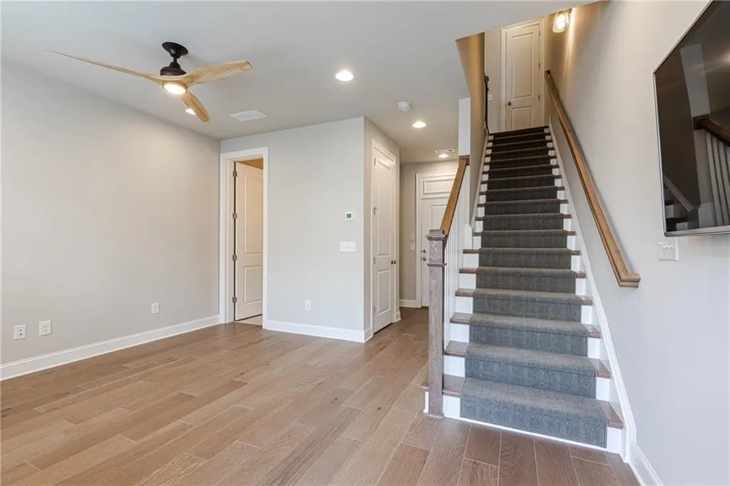 4259 Deming Circle, Sandy Springs, Georgia 30342, 2 Bedrooms Bedrooms, ,3 BathroomsBathrooms,Residential,Sold,4259 Deming Circle,6764757