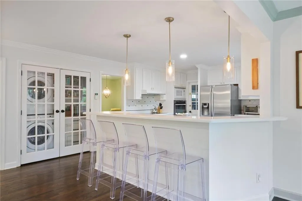 345 Franklin Road, Atlanta, Georgia 30342, 4 Bedrooms Bedrooms, ,3 BathroomsBathrooms,Residential,For Sale,345 Franklin Road,7764196