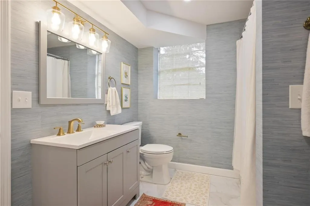 345 Franklin Road, Atlanta, Georgia 30342, 4 Bedrooms Bedrooms, ,3 BathroomsBathrooms,Residential,For Sale,345 Franklin Road,7764196