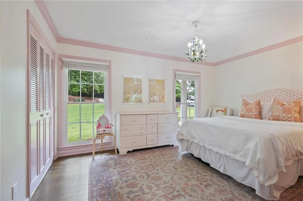 345 Franklin Road, Atlanta, Georgia 30342, 4 Bedrooms Bedrooms, ,3 BathroomsBathrooms,Residential,For Sale,345 Franklin Road,7764196