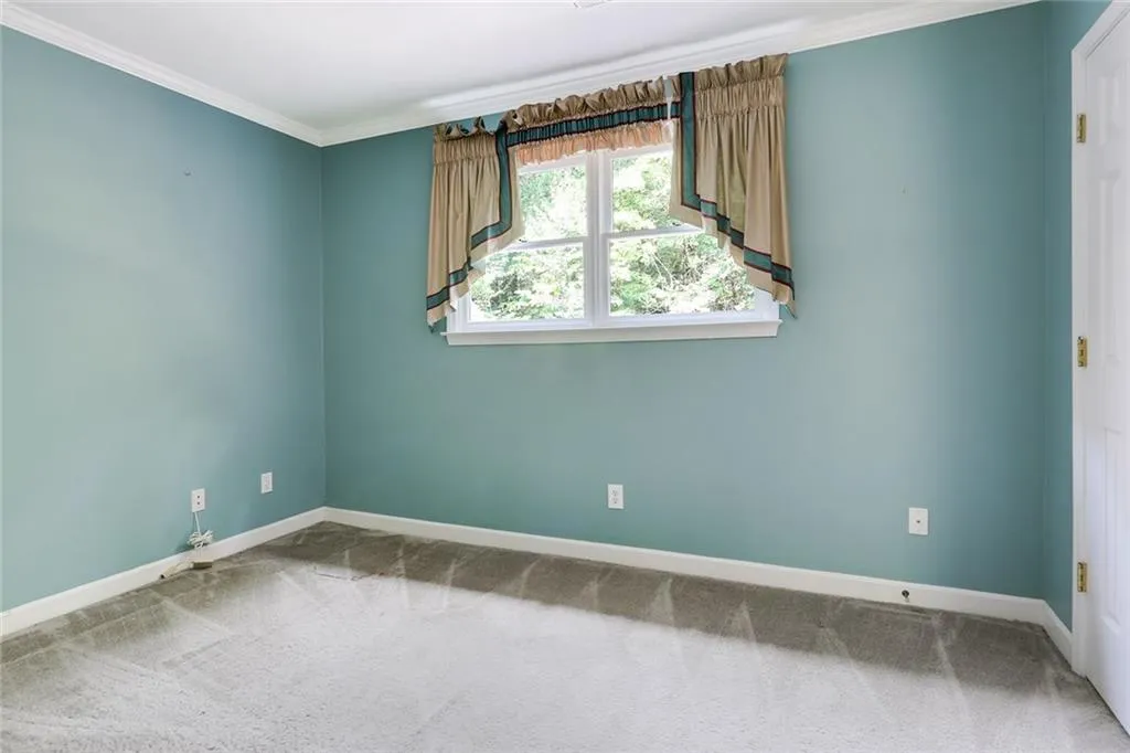 7680 Dunvegan Close, Sandy Springs, Georgia 30350, 4 Bedrooms Bedrooms, ,3 BathroomsBathrooms,Residential,Sold,7680 Dunvegan Close,5851285