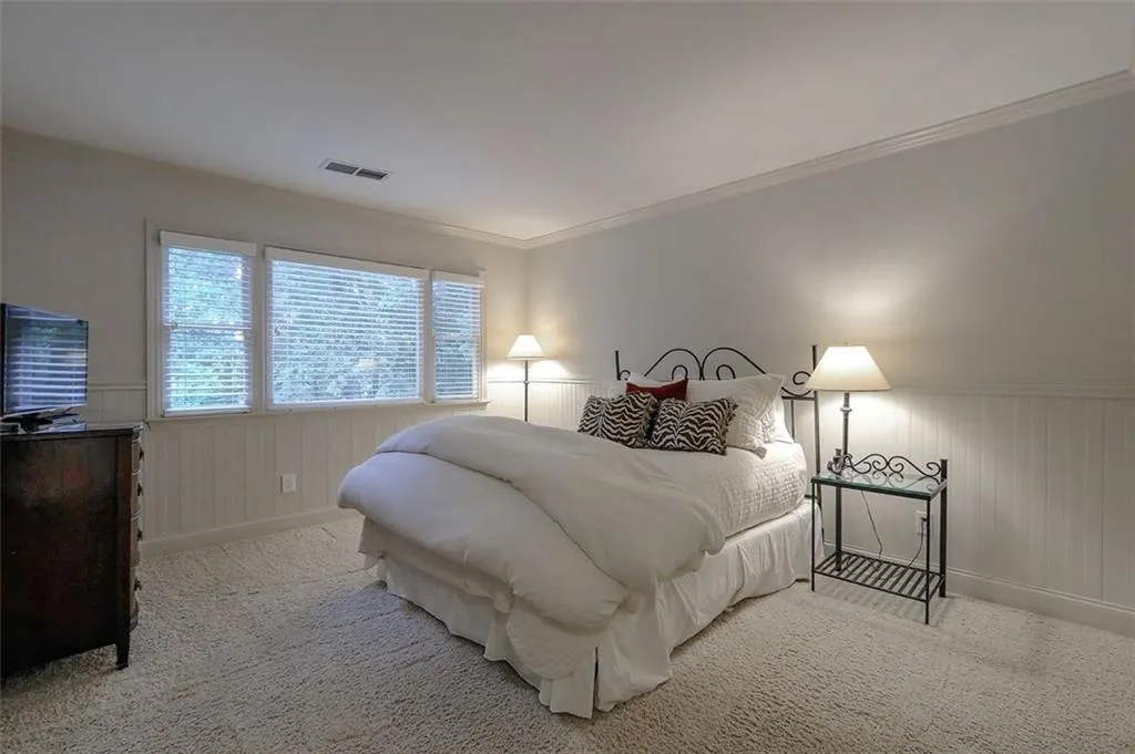 2030 River North Parkway, Sandy Springs, Georgia 30328, 5 Bedrooms Bedrooms, ,4 BathroomsBathrooms,Residential,Sold,2030 River North Parkway,6052423