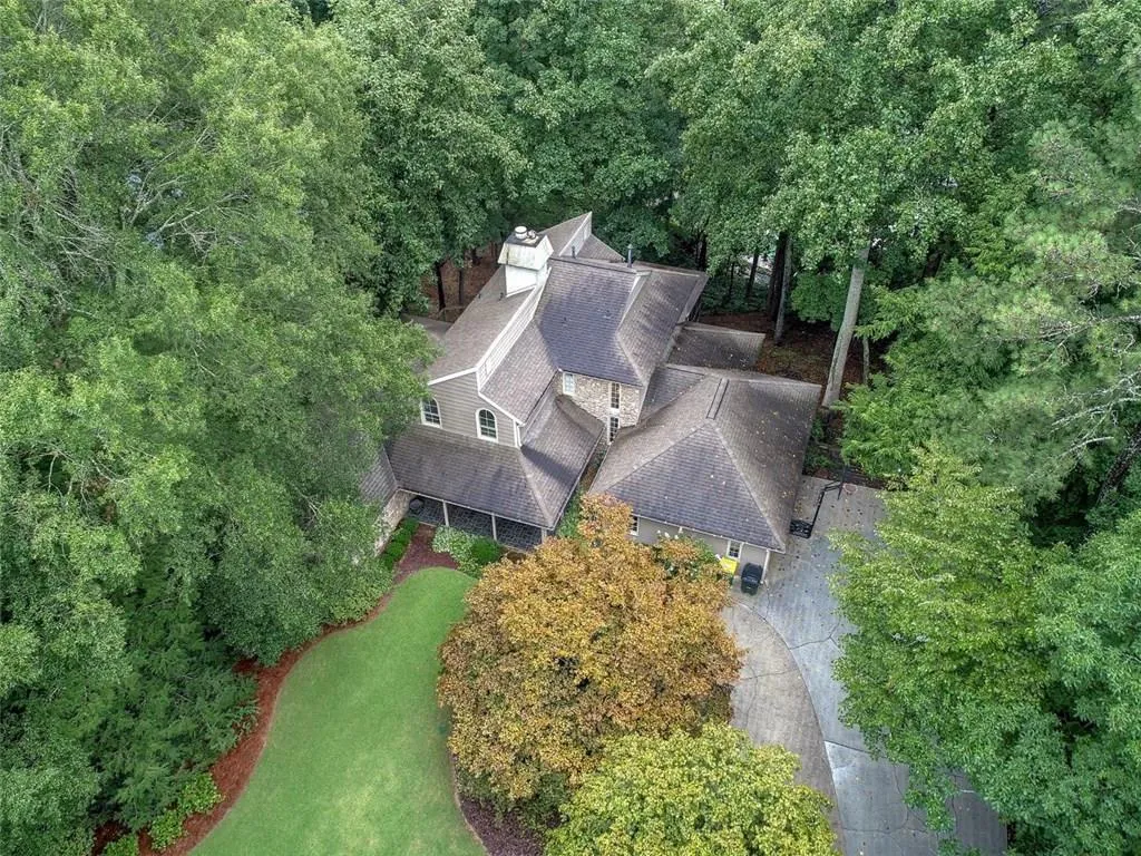 2030 River North Parkway, Sandy Springs, Georgia 30328, 5 Bedrooms Bedrooms, ,4 BathroomsBathrooms,Residential,Sold,2030 River North Parkway,6052423