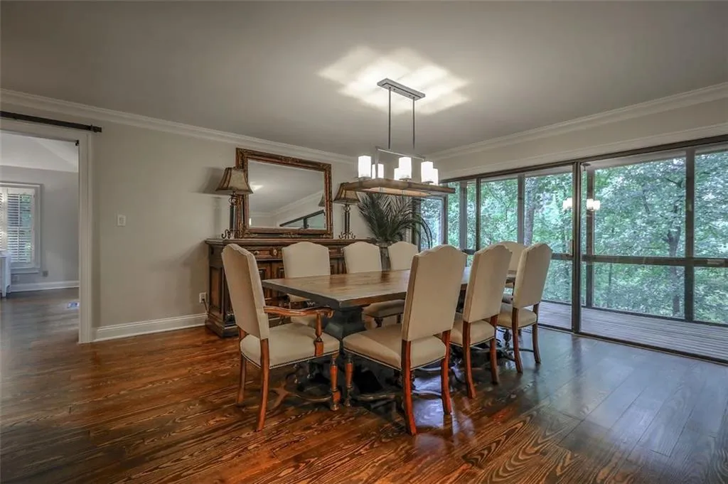 2030 River North Parkway, Sandy Springs, Georgia 30328, 5 Bedrooms Bedrooms, ,4 BathroomsBathrooms,Residential,Sold,2030 River North Parkway,6052423